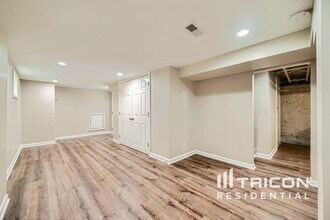 7404 Park Dr in Parkville, MD - Foto de edificio - Building Photo