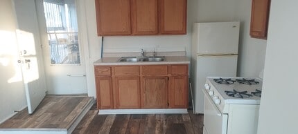 2802 S Main St, Unit #3 in Rockford, IL - Foto de edificio - Building Photo