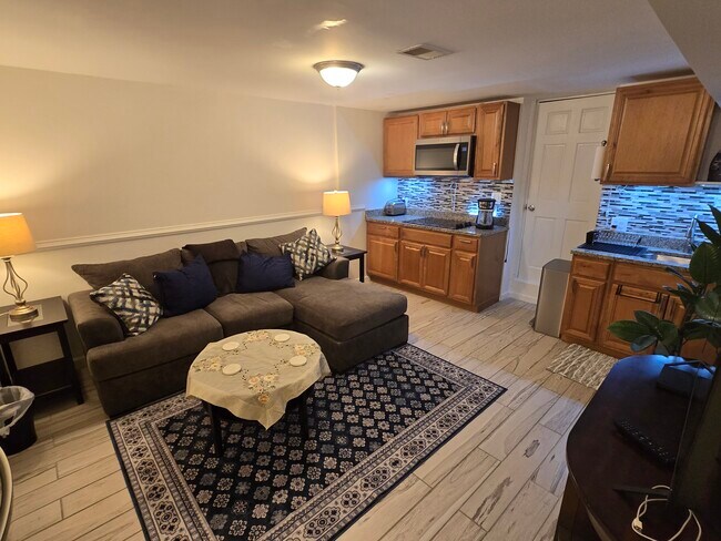 619 Irving St NW in Washington, DC - Building Photo - Building Photo