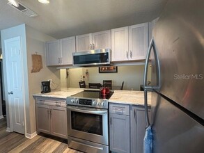 501 Knights Run Ave in Tampa, FL - Building Photo - Building Photo