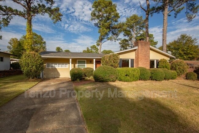 property at 2813 Edgewood Rd