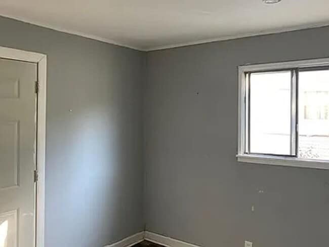 108 Hook Rd in Carpentersville, IL - Building Photo - Building Photo