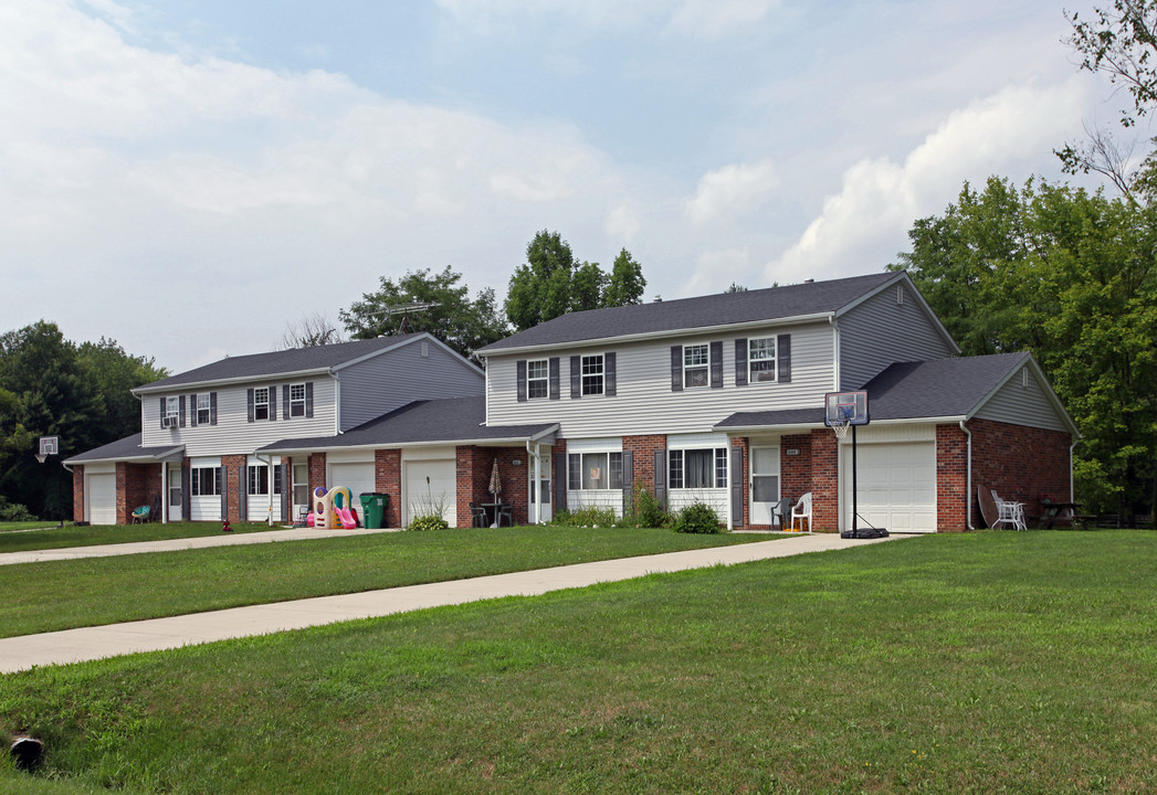 Scranton Woods Apartments in Newbury, OH - Foto de edificio