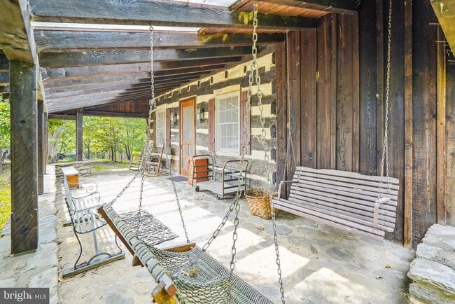 18285 Foundry Rd in Purcellville, VA - Building Photo - Building Photo