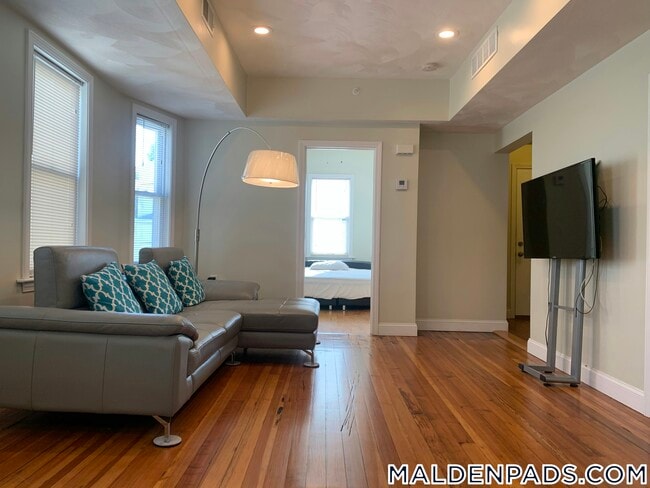74 Wyeth St in Malden, MA - Building Photo - Building Photo