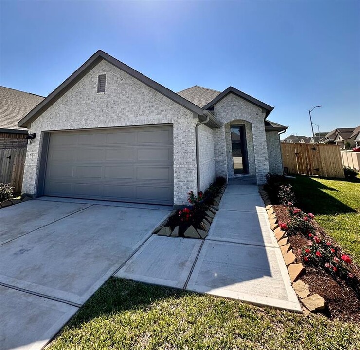 8902 Wistful Wild Dr in Richmond, TX - Foto de edificio