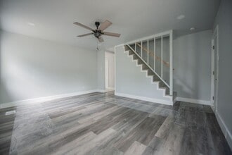 1226 Cass St in Gary, IN - Foto de edificio - Building Photo