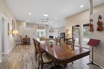 445 Rocky River Rd in West Lake Hills, TX - Building Photo - Building Photo