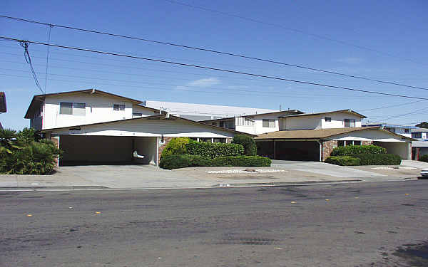 2101-2111 Stanton Ave in San Pablo, CA - Building Photo - Building Photo