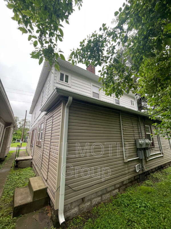 3121 E Michigan St in Indianapolis, IN - Foto de edificio - Building Photo