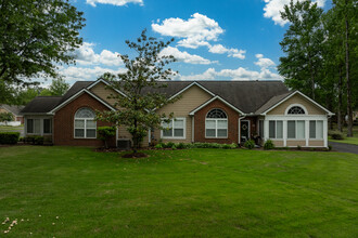 The Oaks at Schilling Farms in Collierville, TN - Building Photo - Building Photo