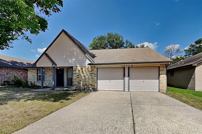 property at 19706 Brentonridge Ln