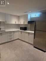 546 Hartley Blvd in Milton, ON - Building Photo