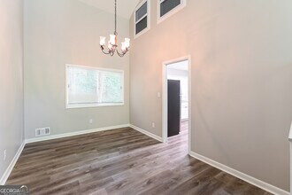 1039 Huntingdon Ct in Stone Mountain, GA - Building Photo - Building Photo