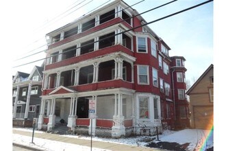 109 Oak St in Binghamton, NY - Foto de edificio - Building Photo