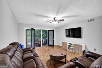 3650 Ashford Dunwoody Rd in Atlanta, GA - Building Photo - Building Photo
