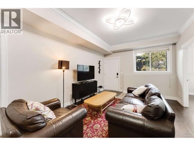 property at 729 Delestre Av