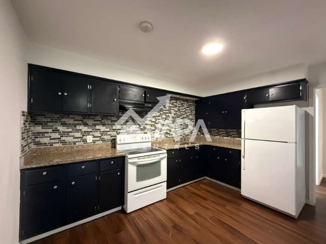 407 Creath Pl in San Antonio, TX - Foto de edificio - Building Photo