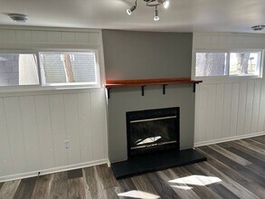127 Hickory Nut Ln in Edgerton, WI - Building Photo - Building Photo