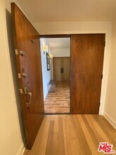 125 S Elm Dr in Beverly Hills, CA - Building Photo - Building Photo