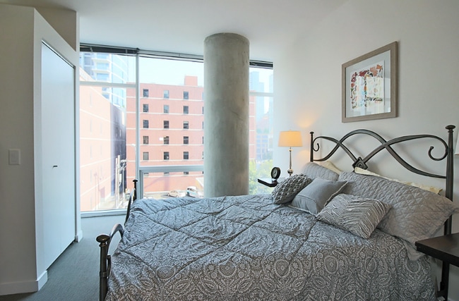 property at 800 N La Salle Dr