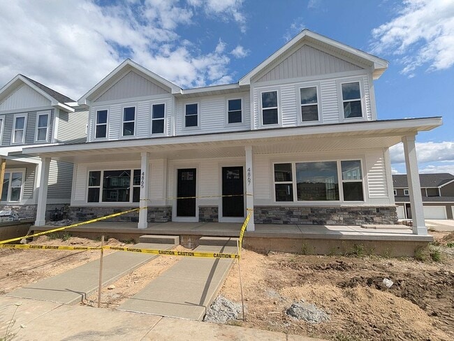 property at 4863 Lacy Rd