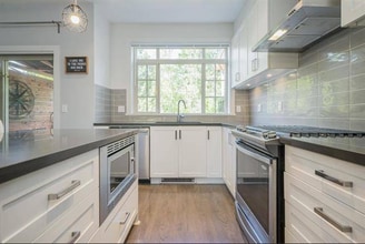 11305 240 St in Maple Ridge, BC - Building Photo - Building Photo