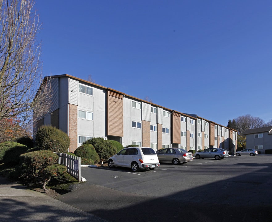 Washington Towers Apartments in Portland, OR - Building Photo