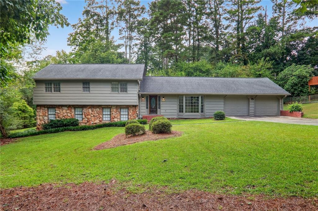 447 Cove Dr NE in Marietta, GA - Building Photo