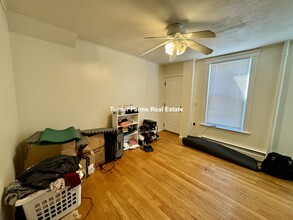 60 Walden St, Unit 1A in Cambridge, MA - Building Photo - Building Photo