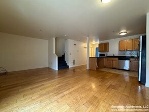 34 Raymond St, Unit 34A in Boston, MA - Building Photo - Building Photo