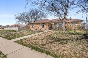 7504 Elmhurst Dr in Amarillo, TX - Building Photo