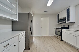 18714 Timber Way Dr in Humble, TX - Building Photo - Building Photo