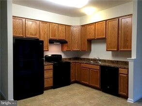 27 Franklin Cir in Somerdale, NJ - Building Photo - Building Photo