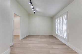 403 Lowell Ln in Richardson, TX - Building Photo - Building Photo