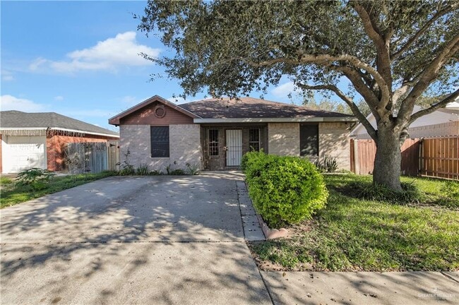 17 Linda Vista St in Pharr, TX - Building Photo - Building Photo