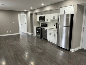 1235 S 47th St, Unit Apt 3F in Philadelphia, PA - Building Photo - Building Photo
