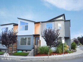 118 N 43rd Pl in Ridgefield, WA - Building Photo