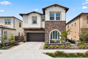 1782 Canyon Oaks Ln in Lake Forest, CA - Building Photo