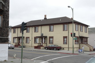 811 E 18th St in Oakland, CA - Building Photo - Building Photo