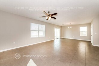 5900 Briar Rose Wy in Sarasota, FL - Foto de edificio - Building Photo