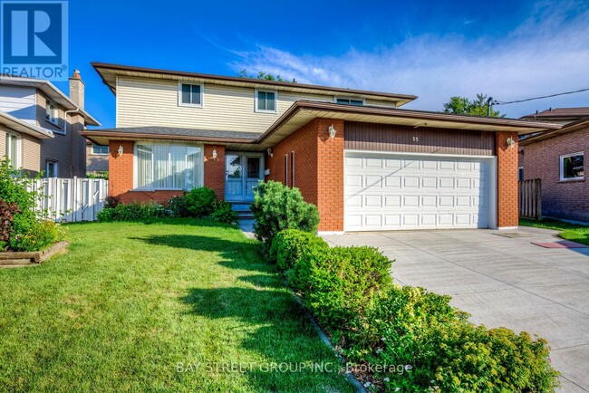 55 Milano Ct in Hamilton, ON - Building Photo - Building Photo