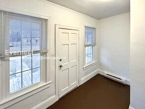 802 E Broadway in Hopewell, VA - Foto de edificio - Building Photo