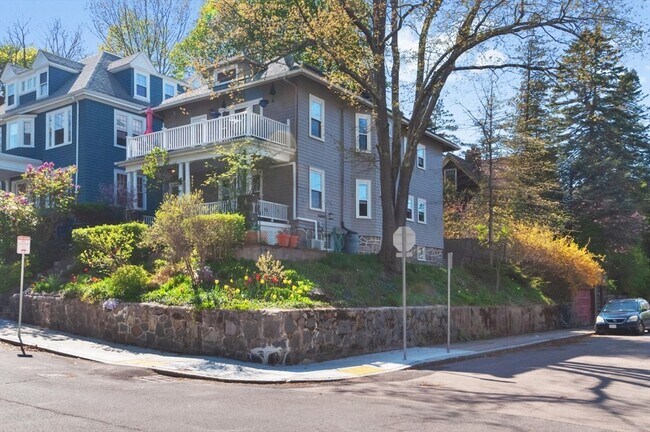 property at 91 Aldrich St