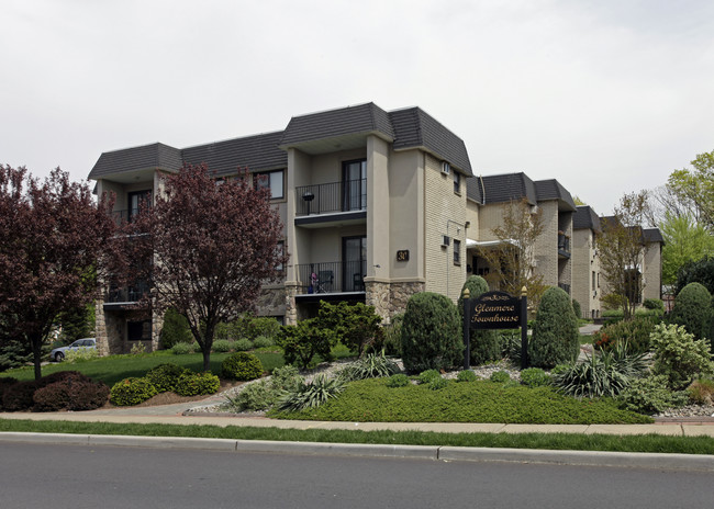 Glenmere Townhouse in Nutley, NJ - Building Photo - Building Photo