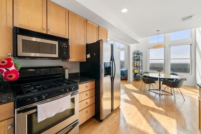 21 Park St in Somerville, MA - Building Photo - Building Photo