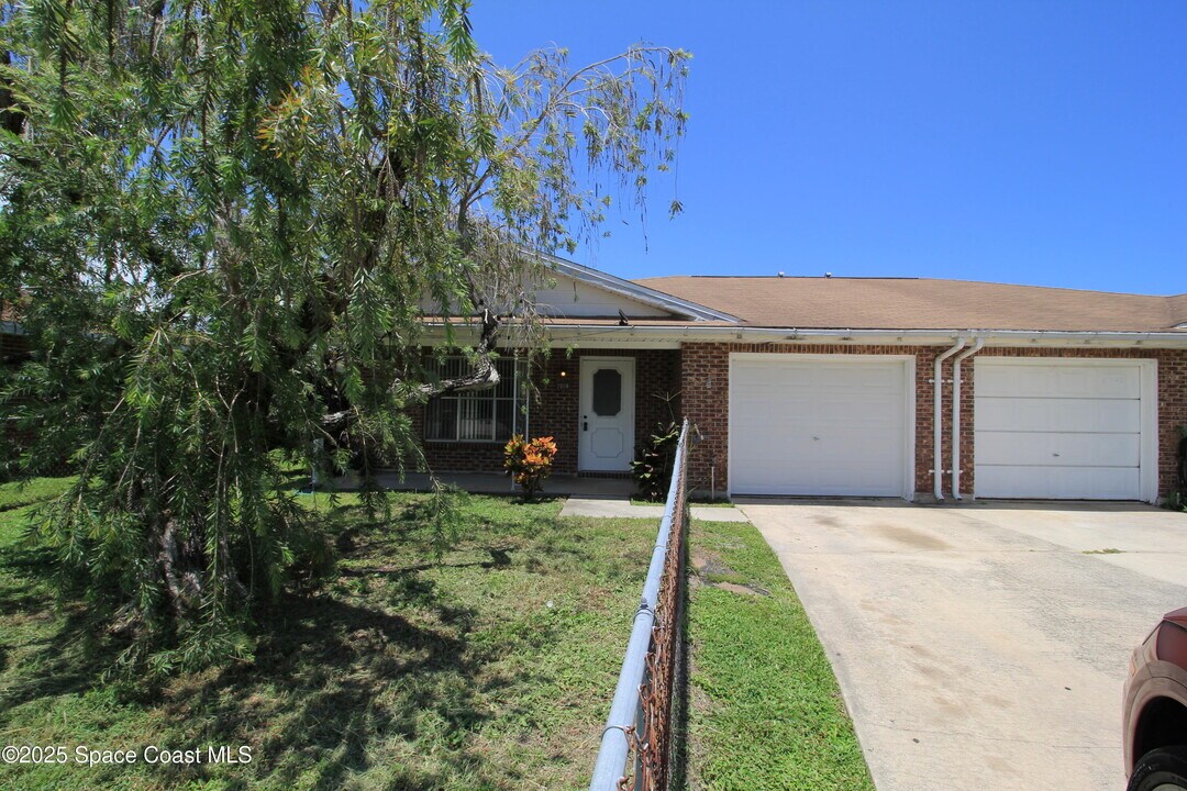 2008 Renee Pl in Melbourne, FL - Building Photo