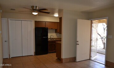 427 E Friar Ave in Apache Junction, AZ - Building Photo - Building Photo