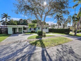 708 NE 24th Ave in Pompano Beach, FL - Building Photo