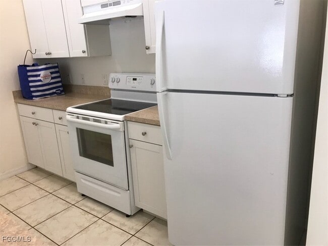 1212 SE 24th Ave in Cape Coral, FL - Building Photo - Building Photo